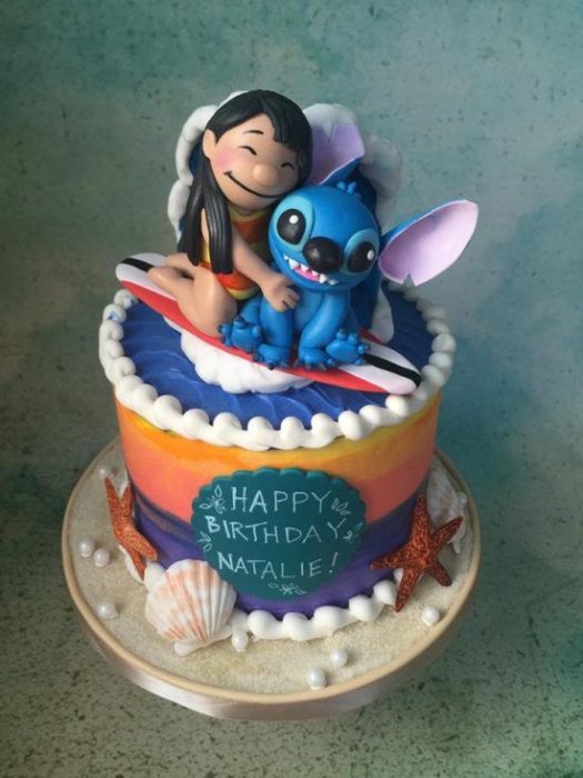 Pastel decorado, inspirado en la película de Lilo & Stich