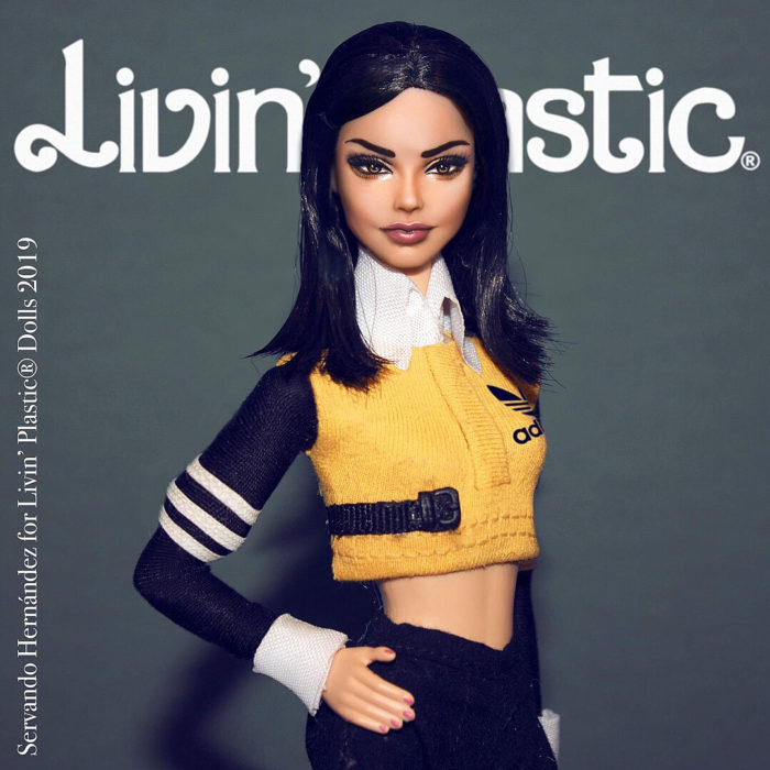 Barbie caracterizada como Kendall Jenner