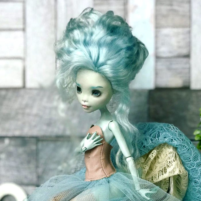 Artista rusa Arty Ooak Dolls tranforma muñecas Monster High en personajes de caricaturas y películas