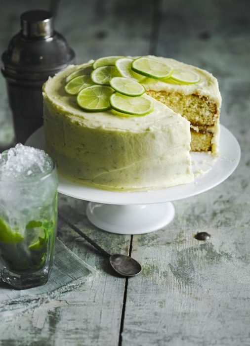 Pastel de limón con betún de vainilla