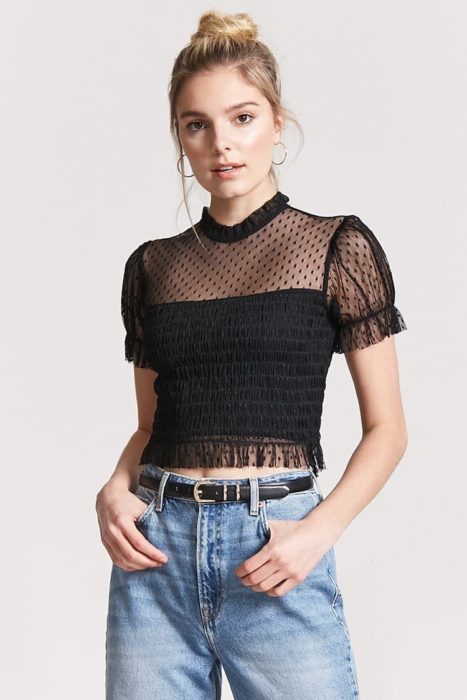 Blusa color negro con transparencias 