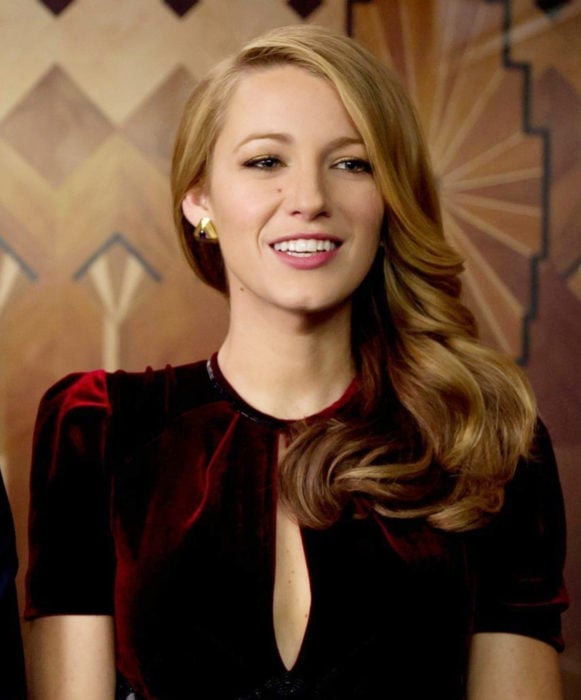 Famosas que no han cambiado su estilo de cabello; Blake Lively