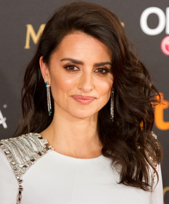 Famosas que no han cambiado su estilo de cabello; Penélope Cruz