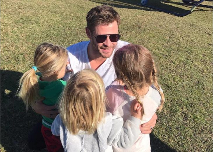 Chris Hemsworth con sus tres hijos