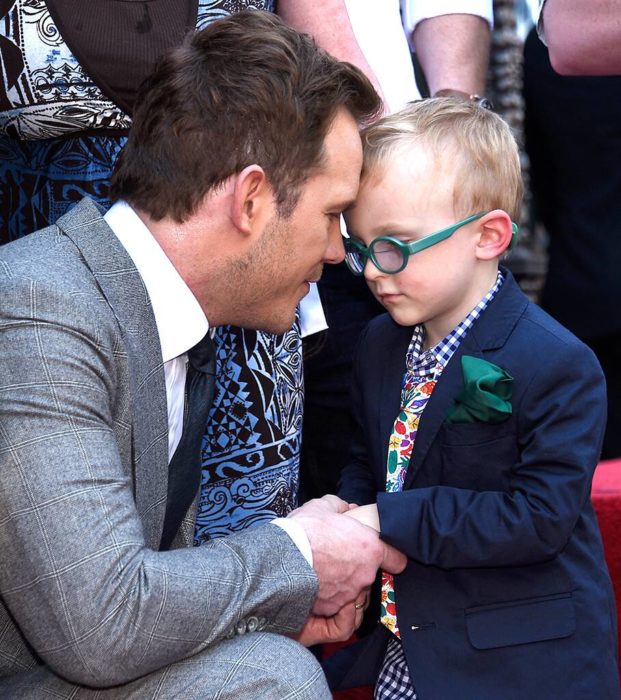 Chris Pratt con su pequeño hijo