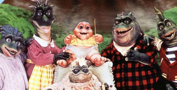 Familia Sinclair de Dinosaurios juntos en una fotografía 