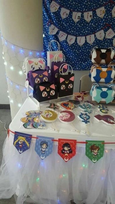 Mesa de dulces de Sailor moon