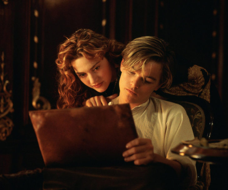 Leonardo DiCaprio con Kate Winslet, Titanic