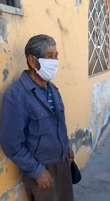Zacarías, abuelito de 78 años que fue estafado