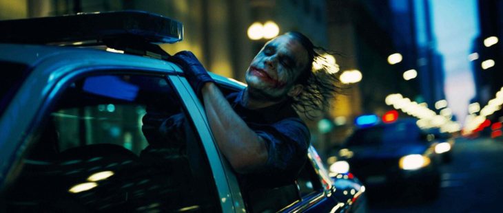 escena de batman el caballero de la noche con heath ledger