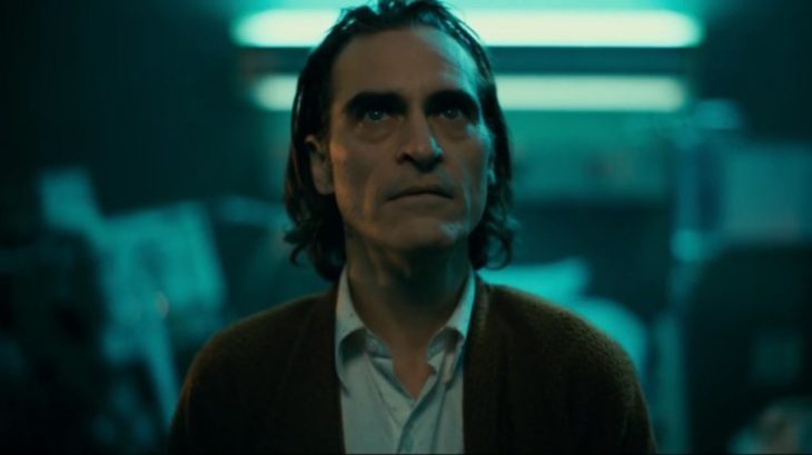 escena de joker con joaquin phoenix como el guason