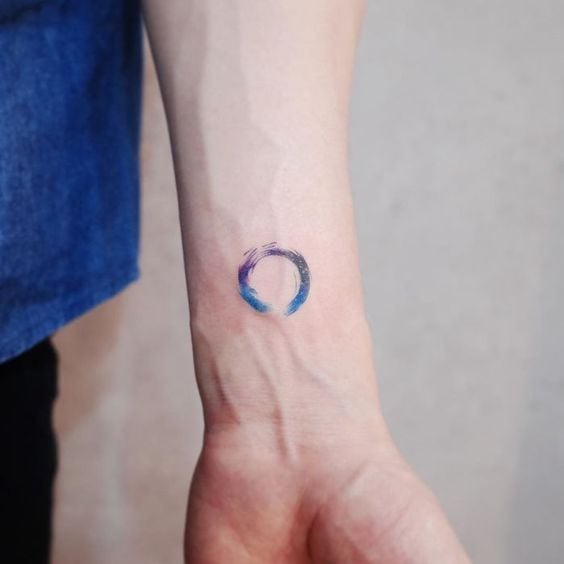 Tatuaje círculo zen