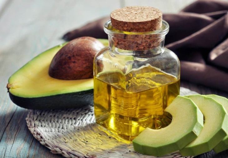 Aceite de aguacate para el cabello 