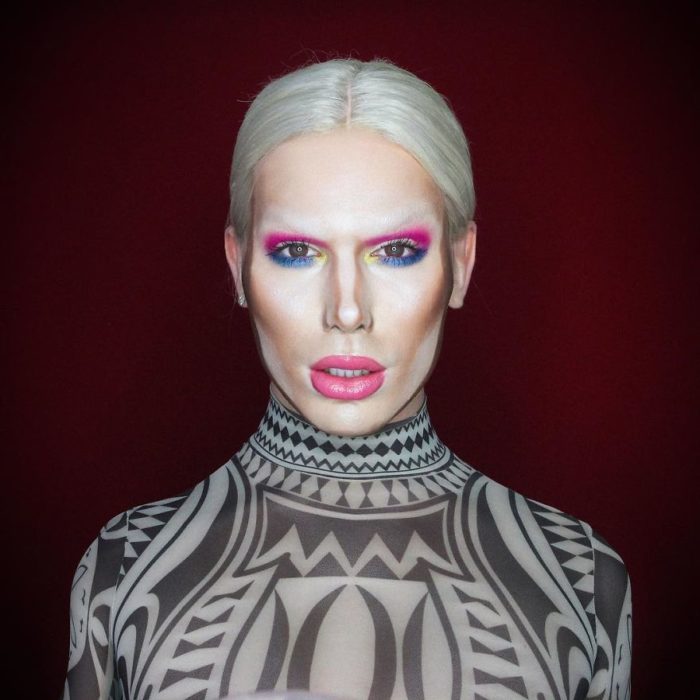 Alex Stone, maquillista, maquillado como Jeffree Star