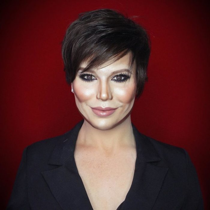 Alex Stone, maquillista, maquillado como Kris Jenner