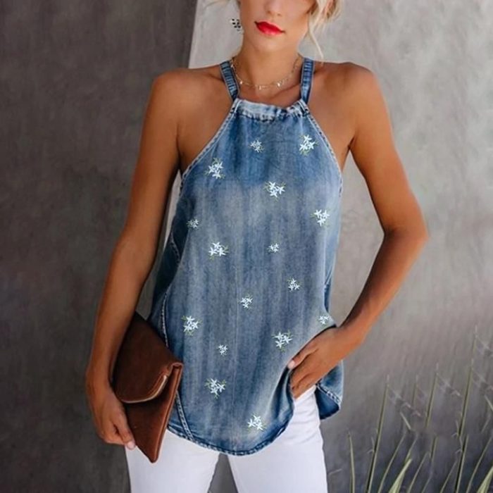 Blusa halter tipo denim con flores pintadas