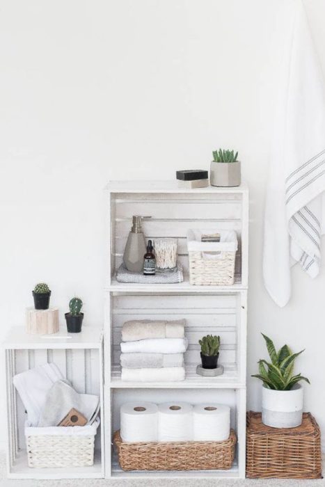 Organizador de baño con cajas de madera