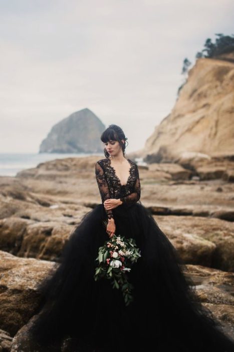 Vestido de novia en negro