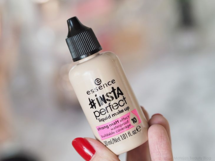 Insta Perfect Liquid Make Up de Essence