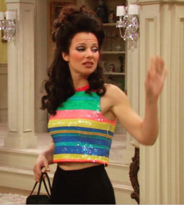 Looks de Fran Drescher de 'La Niñera'; crop top de colores