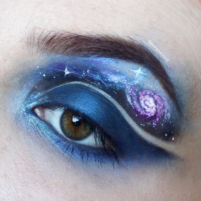 Maquillajes de fantasía en los ojos que parecen obras de arte