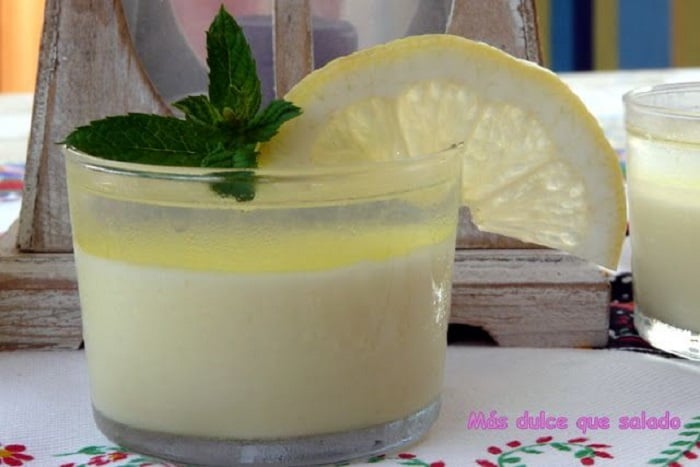 Mousse de limón con gelatina de gin-tónic