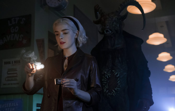 escena de la serie el mundo oculto de sabrina