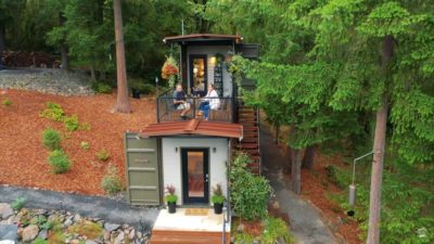 Pareja construye casa con contenedor para vivir sin deudas