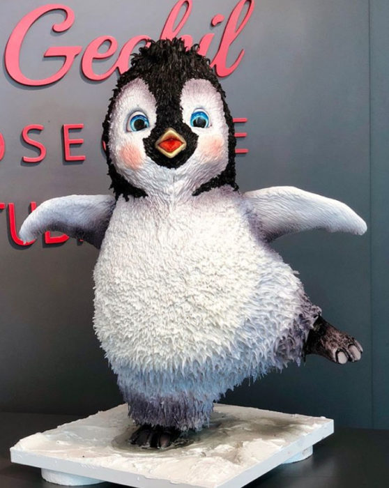 Pastel artístico inspirado en Happy Feet