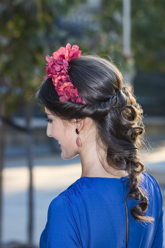 Peinado especial celebraciones  Corona de flores y trenza de espiga   YouTube