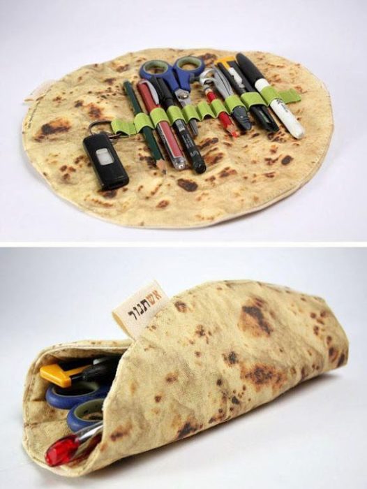 Estuche de lápices en forma de tortilla