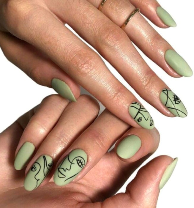 Uñas almendra estilo Picasso, manicure verde