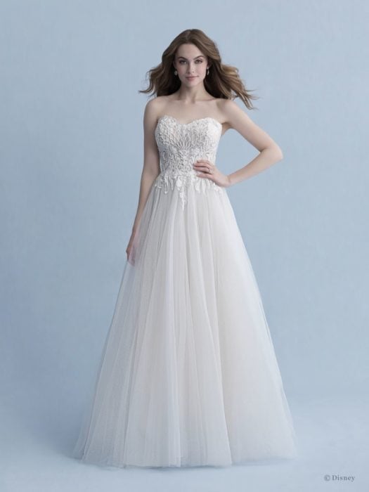 Vestido de novia inspirado en Aurora