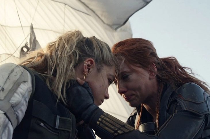 scarlett johansson y florence pugh en la película black widow