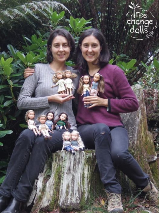 Sonia y su madre, fundadoras de Tree Doll Changes