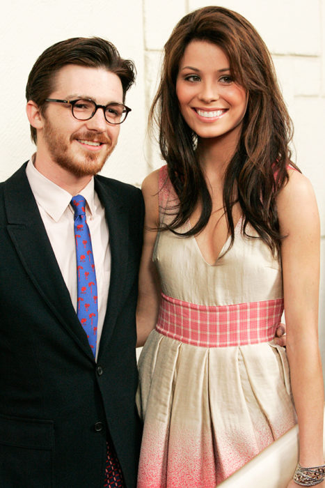 Drake Bell y Melissa Lingafelt en un evento de gala