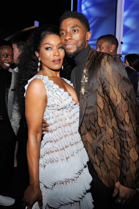 Chadwick Boseman y Angela Bassett