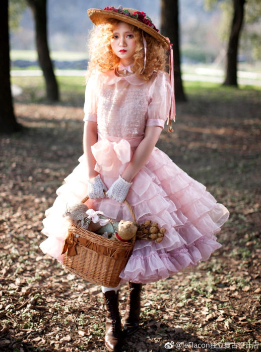 Cosplay, disfraz de Candy White Andrew; cestido rosa Lolita