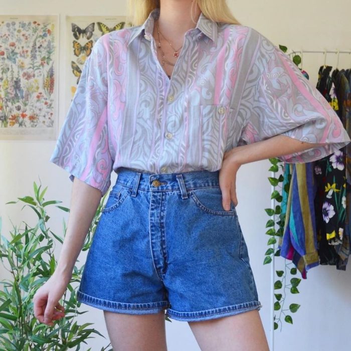 Ideas para combinar shorts con camisa floreadas