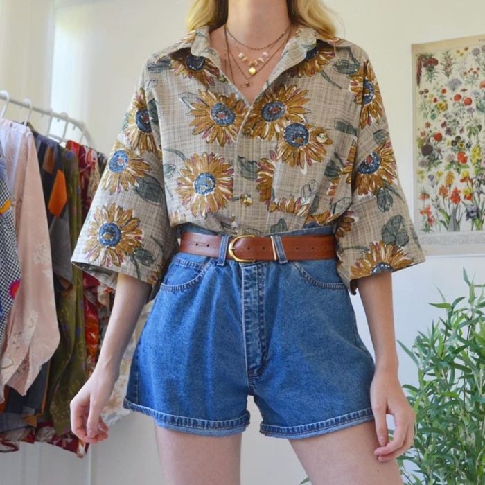 Ideas para combinar shorts con camisa floreadas