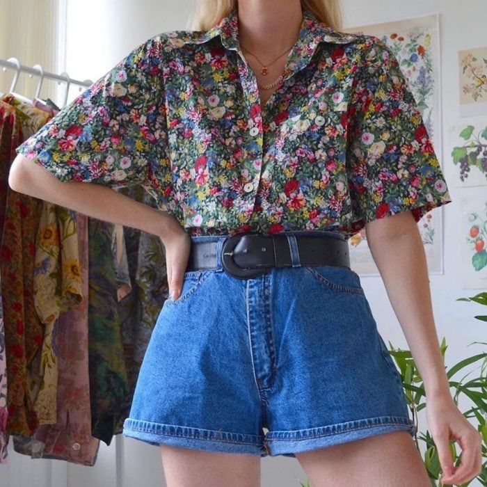 Ideas para combinar shorts con camisa floreadas
