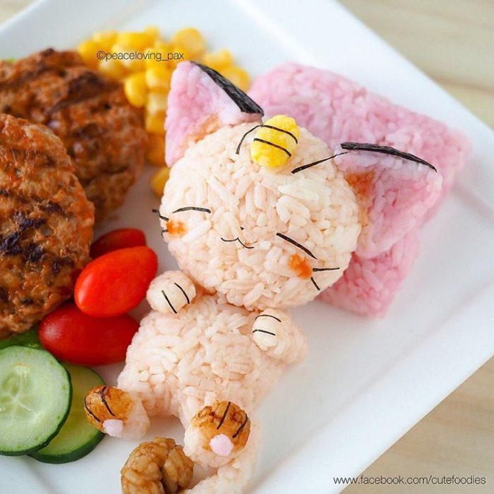 Platillo de comida inspirado en el pokémon Meowth