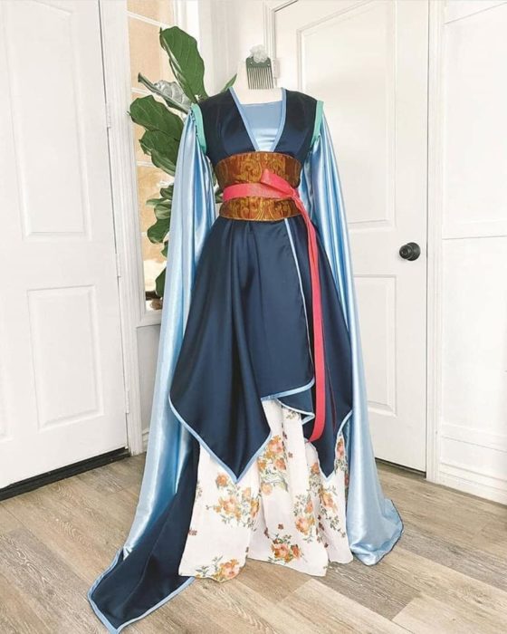 Vestido creado por Nephi García, inspirado en la princesa Disney, Mulan