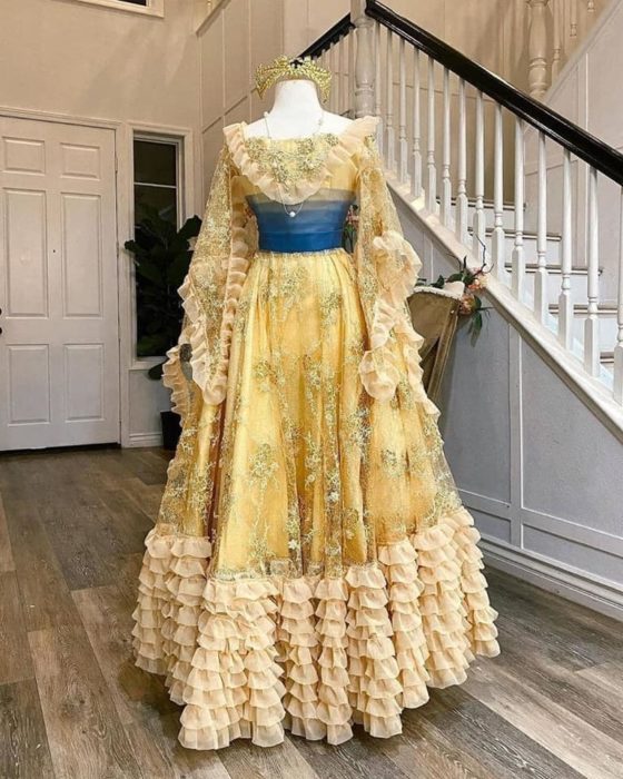 Vestido creado por Nephi García, inspirado en la princesa Disney Anastasia 