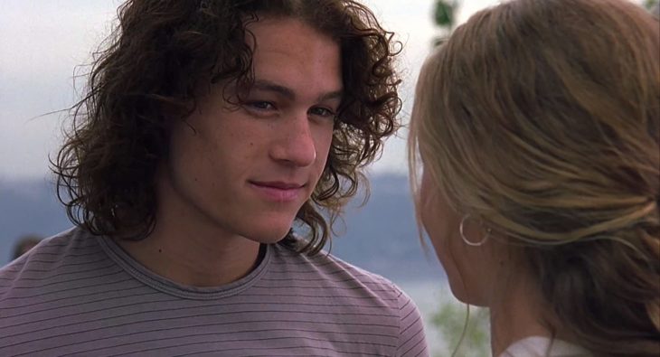 Julia Stiles y Heath Ledger juntos en la película de 10 cosas que odio de ti 