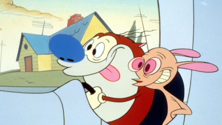 Escena de la serie anamida Ren y Stimpy, con Ren y Stimpy en un automóvil 