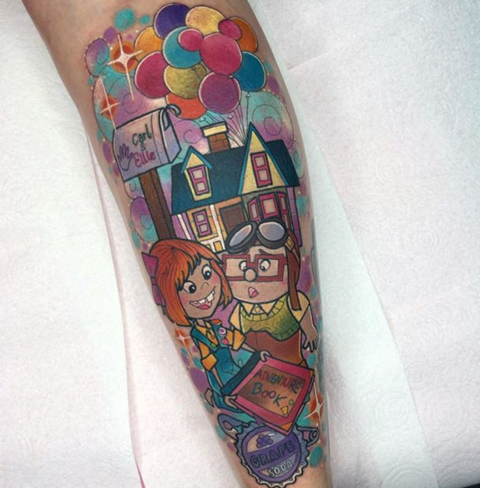 Tatuaje de Hannah Mai inspirado en Ellie y Carl de Up