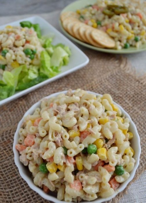 Ensalada fría de pasta y atún