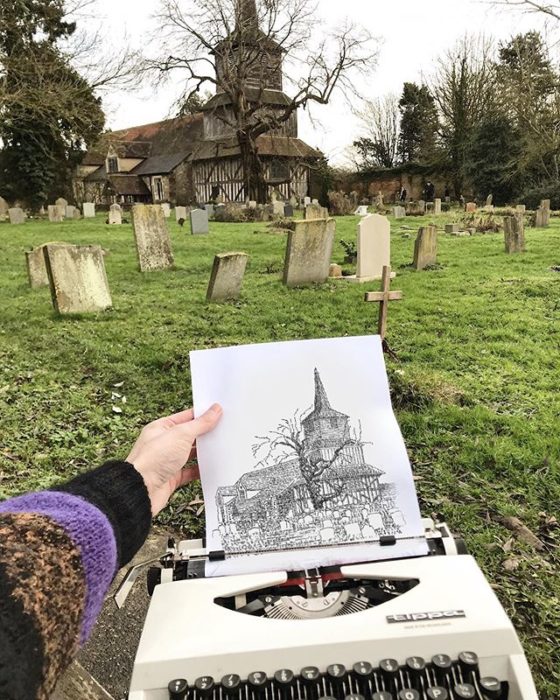 Dibujo de James Cook hecho en una máquina de escribir de una capilla en el cementerio