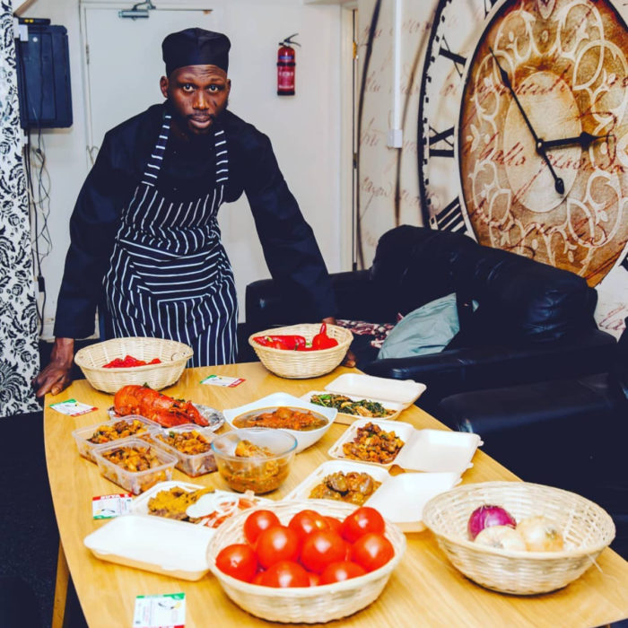 David Olalekan Kamson Odesanya, queman su puesto de comida a chef de Nigeria